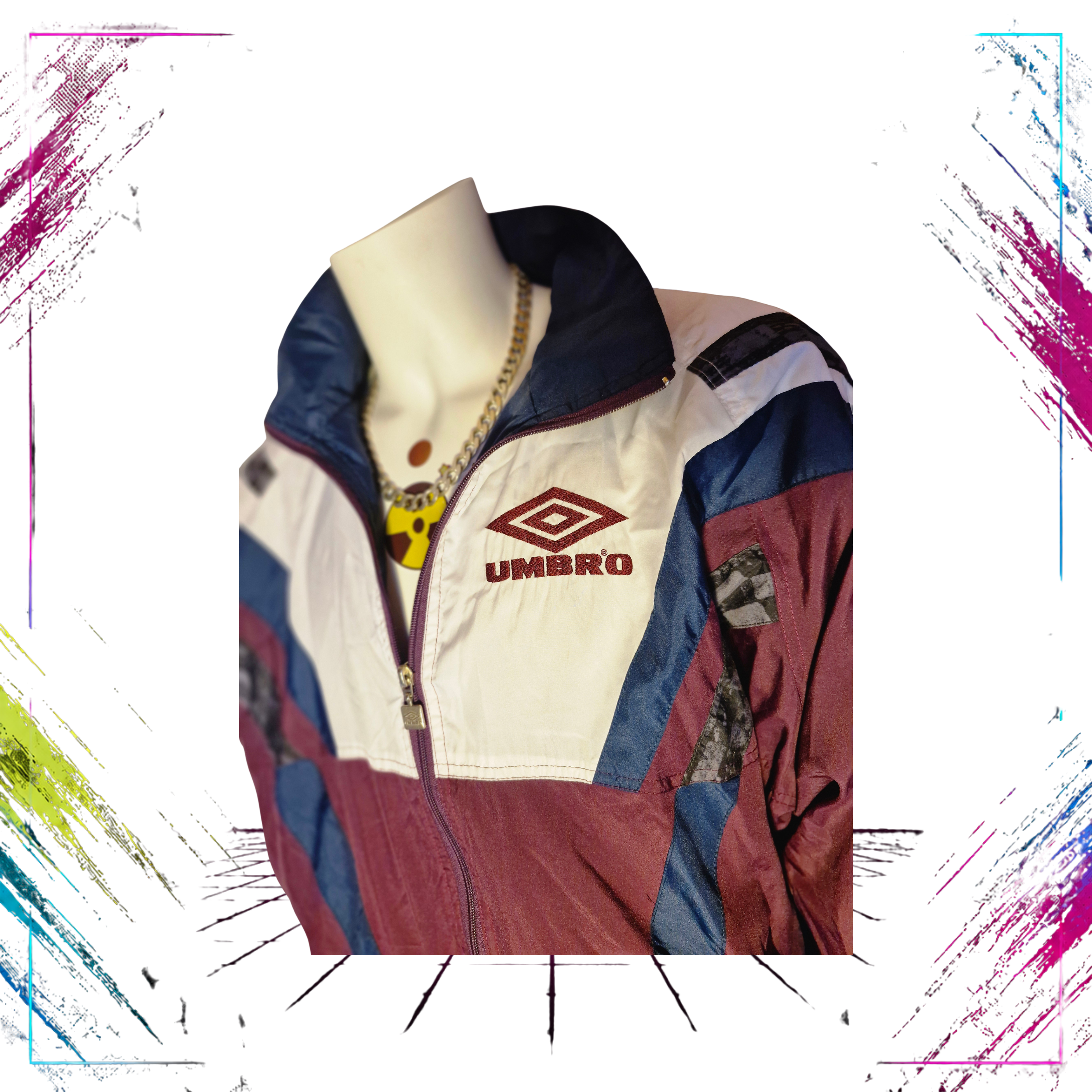 Umbro 80s-90s Vintage Tracksuit front details -theplugofvintage